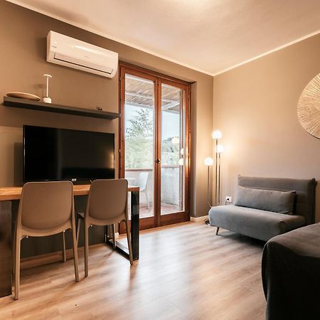Mistral Apartments Пунтоне-ди-Скарлино Экстерьер фото