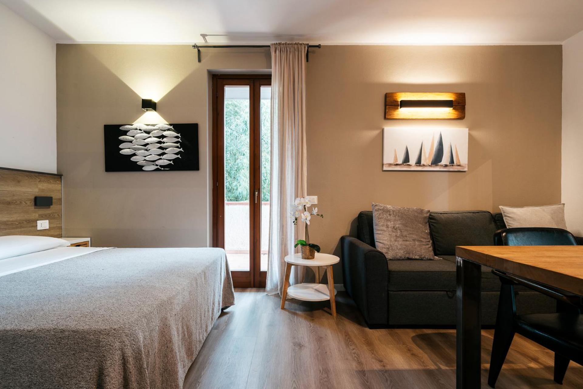 Mistral Apartments Пунтоне-ди-Скарлино Экстерьер фото